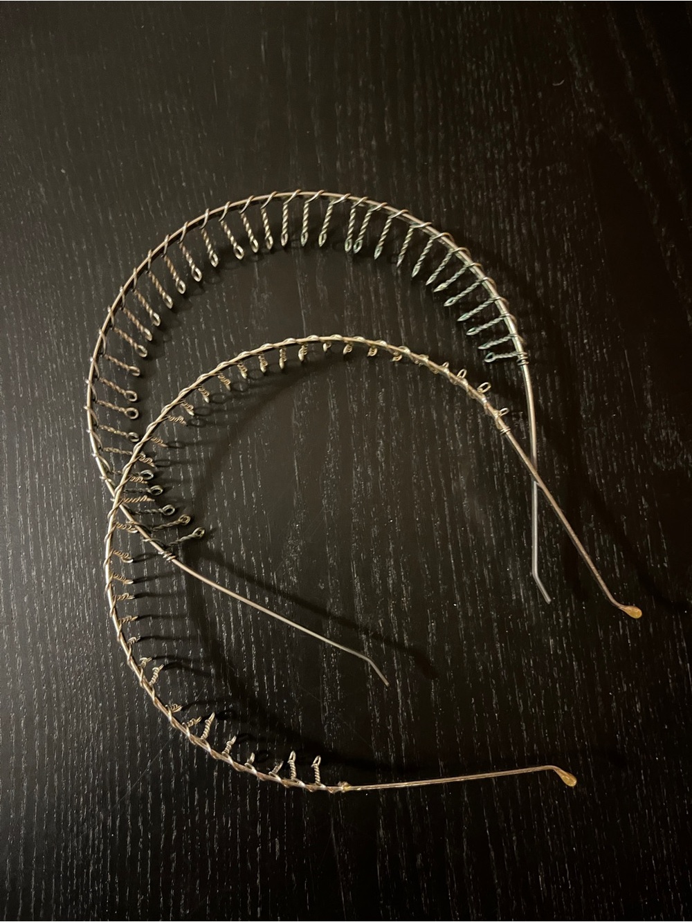 Vintage Metal Wire Double Comb Headband Silver Tone Hair Accessory